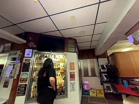 skinwalkingzombie online show from October 3, 5:23 am