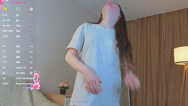 DonnaBurkee online show from October 27, 5:03 am