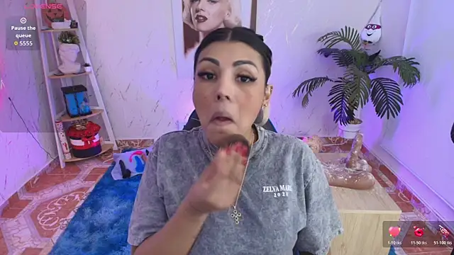 SALOOMEE   online show from April 7, 10:01 pm