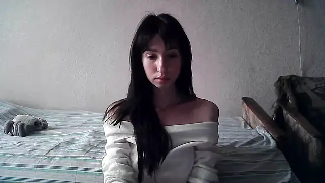 ElizaSwon online show from April 21, 3:19 pm