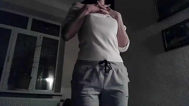 ElizaSwon online show from January 31, 7:11 pm