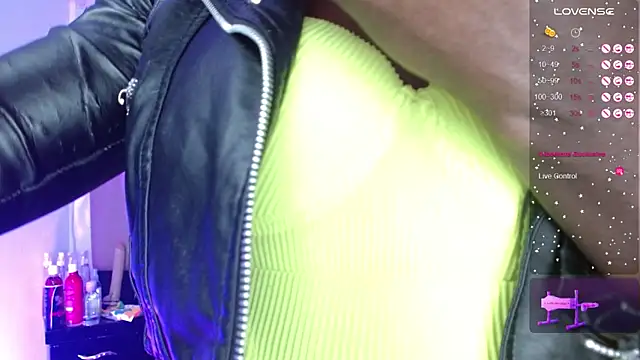 puca ebony online show from November 4, 7:41 pm