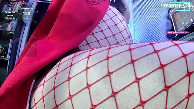 famousALYX online show from October 23, 8:20 am