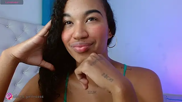 Snapshot of Alexa_priincess chatting on October 14, 11:51 pm Alexa priincess online show from October 14, 11:51 pm