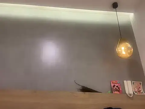 ChocolateCakeQueen online show from April 21, 1:53 am