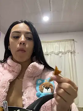 hannahb-e online show from March 14, 2:01 am