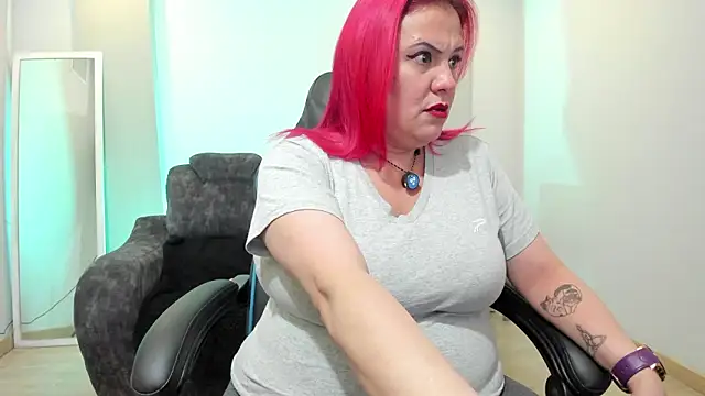 Sammy owens  online show from March 11, 6:21 pm