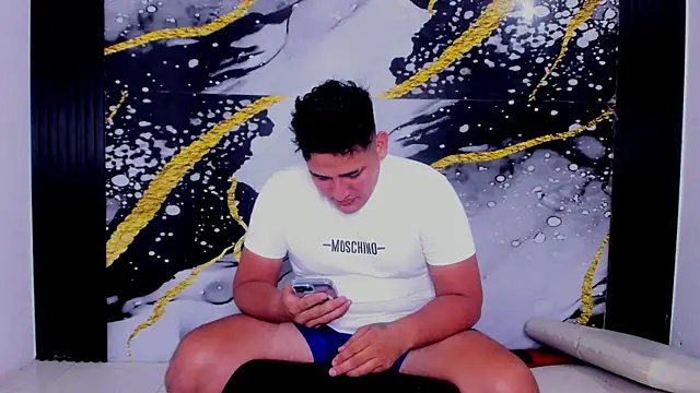 sweethot    online show from September 18, 1:53 pm