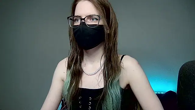 Snapshot of amber_candyfloss chatting on November 1, 12:59 am amber candyfloss online show from November 1, 12:59 am