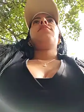 Emily Wane online show from April 18, 7:07 pm