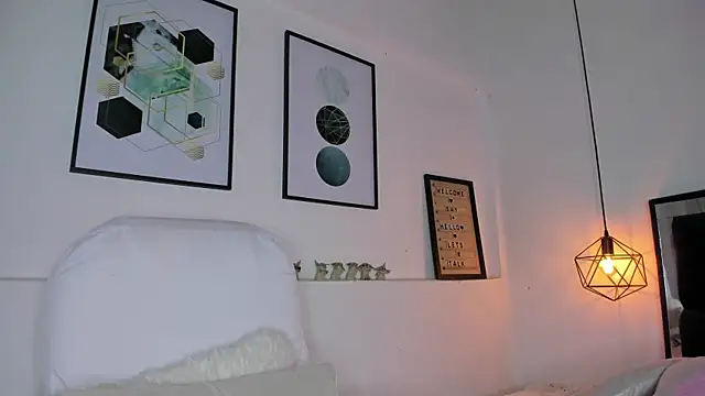 amysc online show from April 17, 12:07 pm