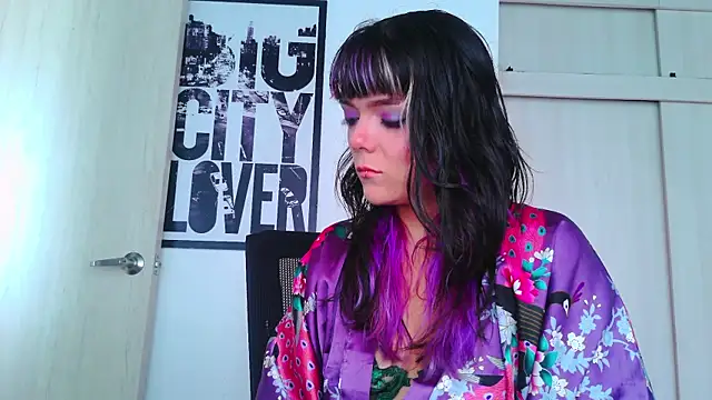 purple em69 online show from September 16, 5:21 pm