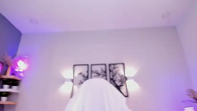 millie brown21 online show from September 15, 7:21 pm