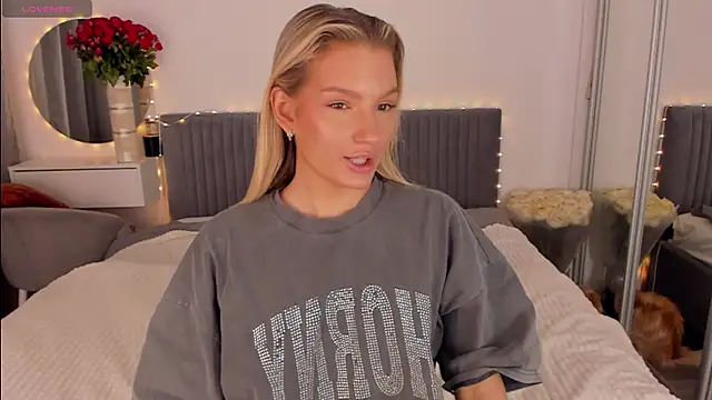 CassieRayss online show from March 26, 12:29 pm