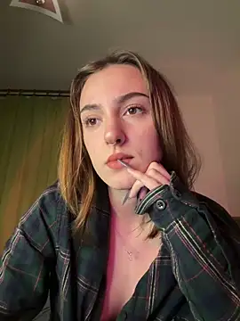 hotAssHell  online show from November 12, 5:55 pm