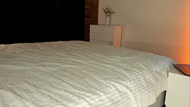 Rachel Rey online show from November 12, 6:39 pm