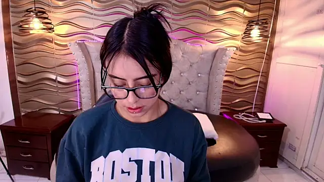 Andreita Jones online show from February 17, 12:04 pm