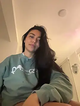 PetitLumiere online show from November 15, 6:03 am