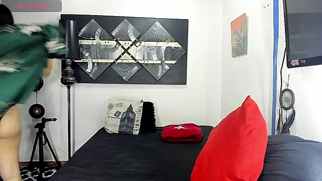 SARAMISHA online show from December 22, 2:09 pm