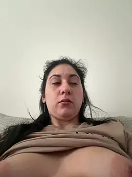 davenmichelle00 online show from February 18, 8:35 am
