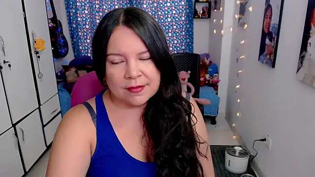 claryssa  online show from September 22, 7:45 pm