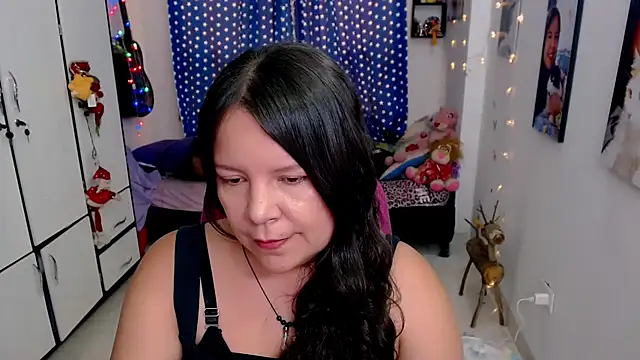 claryssa  online show from February 6, 9:18 pm