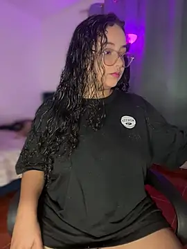 CurlyGirl 1 online show from March 24, 11:10 pm