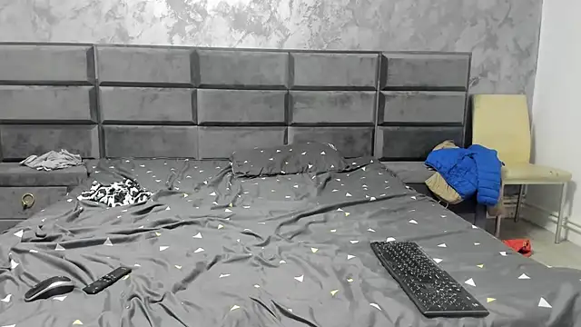 Hottalicia2 online show from October 8, 5:39 pm