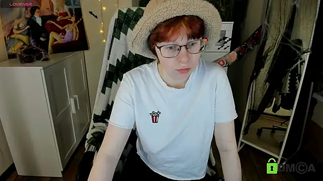 Melissa Wells online show from November 1, 10:25 pm