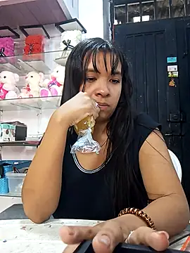 VivienAndClark online show from November 25, 5:58 pm