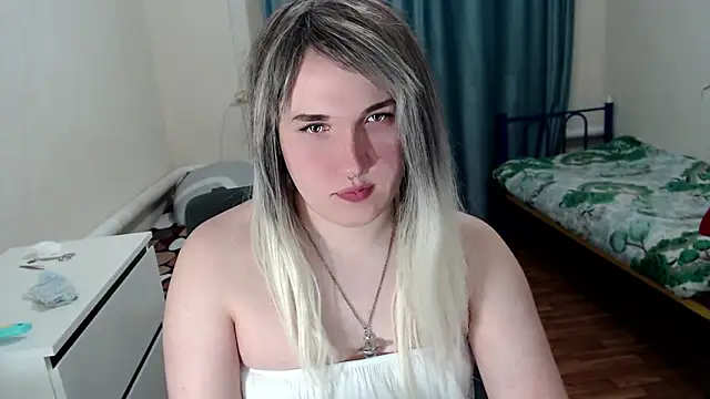 EvaMiron online show from March 1, 6:29 pm