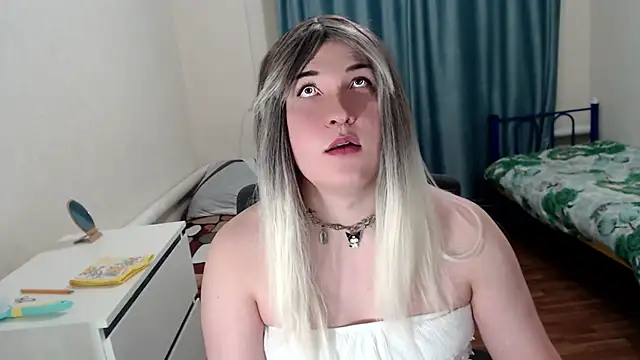 EvaMiron online show from March 19, 4:55 pm