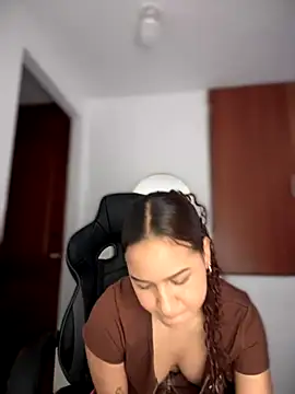 Snapshot of gretta_kler1 chatting on September 26, 2:04 pm gretta kler1 online show from September 26, 2:04 pm