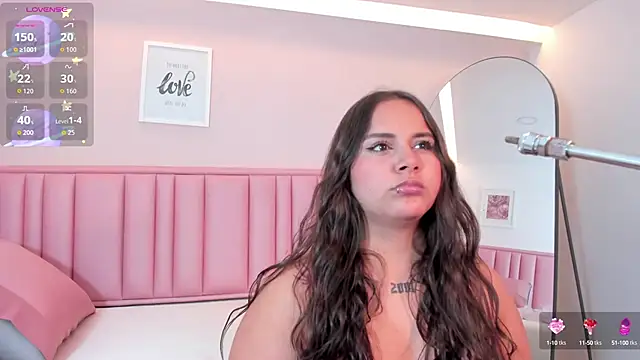 sophia vivas online show from October 14, 8:33 pm