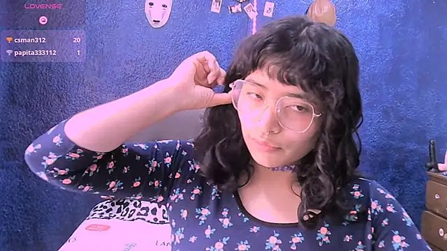 NinaYellow online show from October 23, 4:24 pm