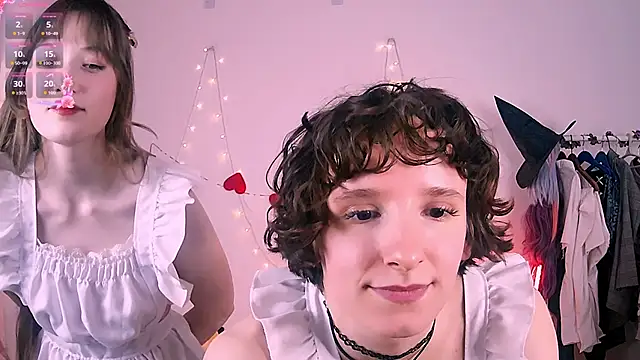 Violet Veliya online show from April 10, 3:51 pm