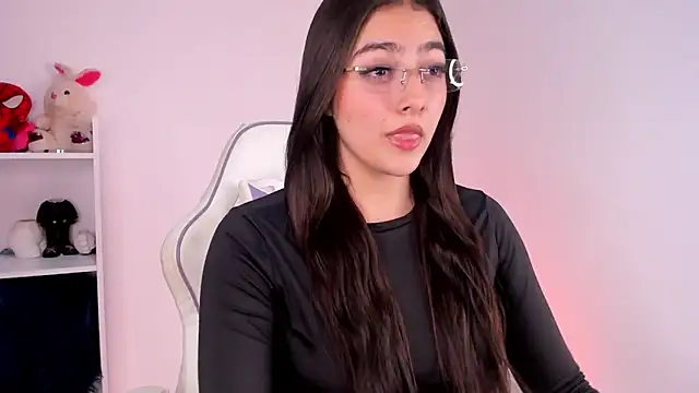 lili turner online show from March 12, 8:44 pm