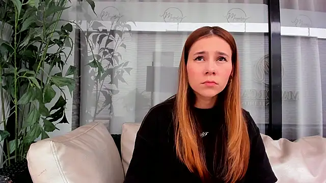 Lezy  online show from March 28, 7:46 pm