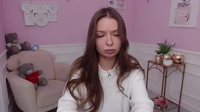 LucySkilar online show from November 7, 5:35 am