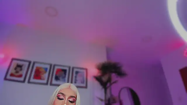 Taylor  foxxx online show from September 17, 4:54 am