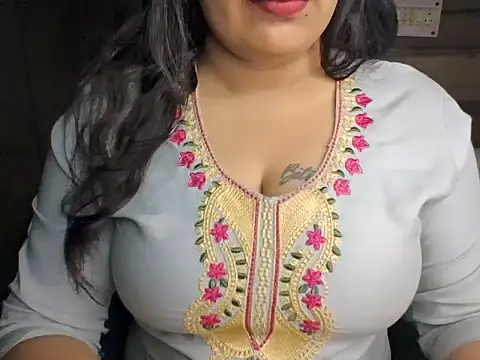 Trezza online show from November 7, 11:31 pm