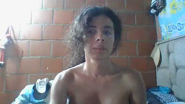Nadia Monroe online show from May 26, 5:01 pm