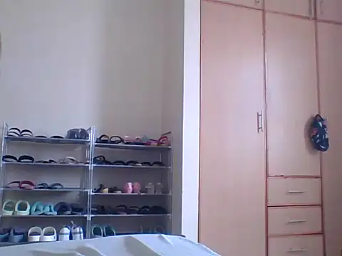 hotgal1112 online show from December 23, 8:51 am