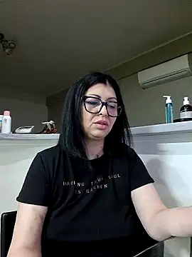 Milf Abigail online show from March 27, 3:41 am