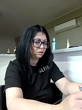 Milf Abigail online show from April 16, 1:28 am