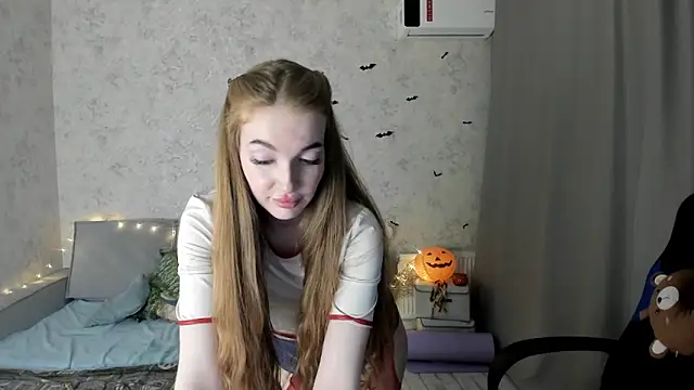 LissaCain online show from October 11, 2:31 pm