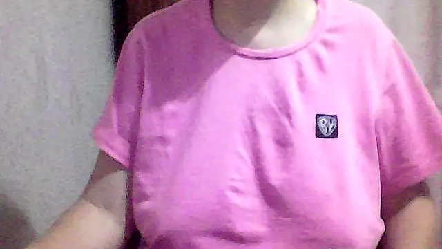 Snapshot of AnaXBerry chatting on October 9, 6:01 pm AnaXBerry online show from October 9, 6:01 pm