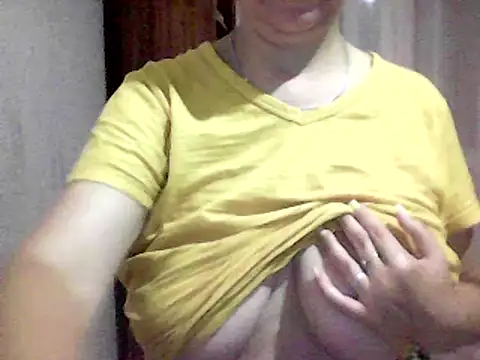 Snapshot of AnaXBerry chatting on September 17, 6:39 pm AnaXBerry online show from September 17, 6:39 pm