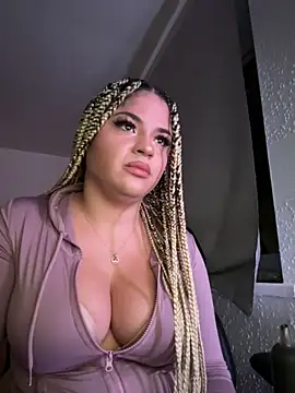 MelSaunders online show from February 21, 9:37 pm