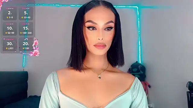 Snapshot of _Riannagarcia_ chatting on October 17, 4:27 am Riannagarcia online show from October 17, 4:27 am